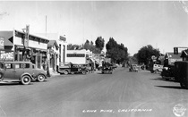 Main Street Lone Pine busy with traffic in 1936.