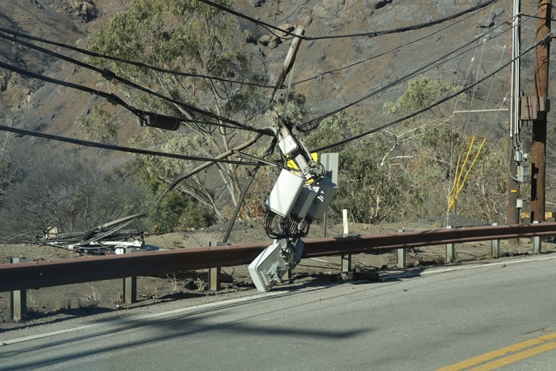 Topanga Canyon Boulevard/State Route 27 Fire Repair Fallen Power line